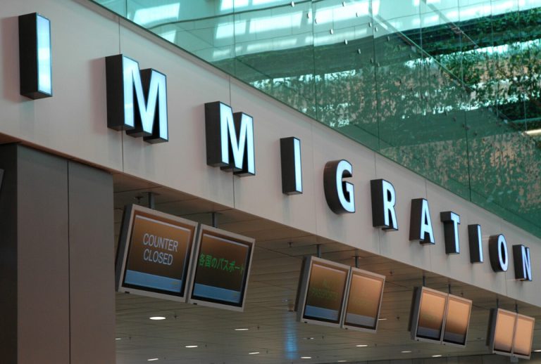Visas and immigration to the UK